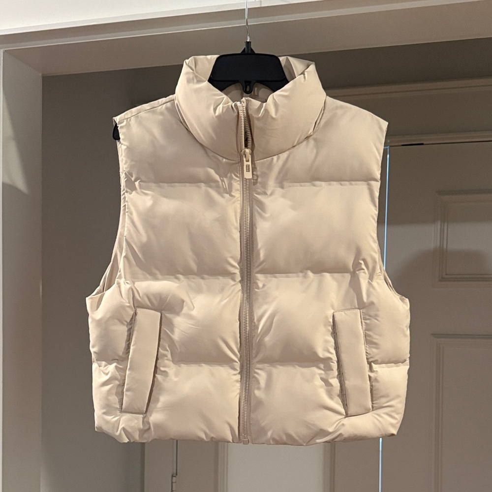 ZARA Vest size Small